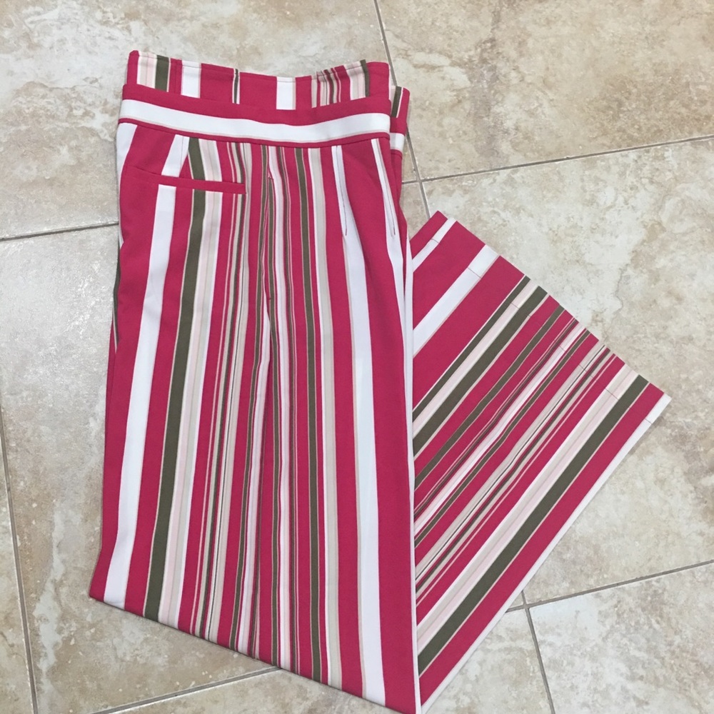 New York & Co. 7th Avenue Wide leg Palazzos - Picture 3 of 5